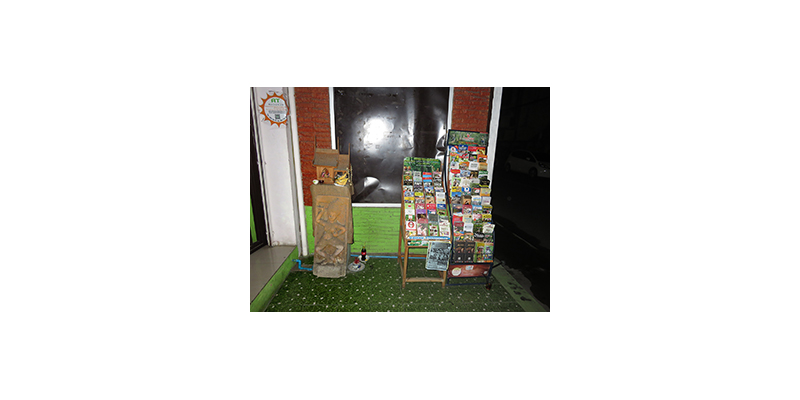 For Thais & for Tourists